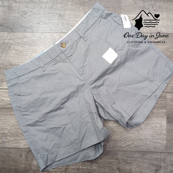 Old Navy 5" Flat Front Shorts Size 6 - Picture 1 of 7